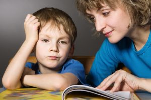 Read more about the article Kesilapan Ibu Bapa Apabila Mengajar Anak Membaca
