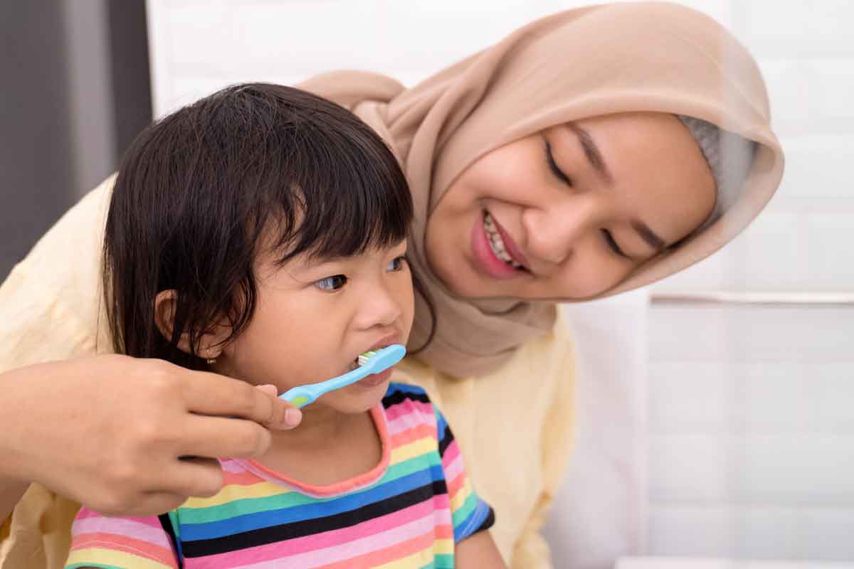 Read more about the article Bilakah Masa Yang Sesuai Untuk Anak Mula Memberus Gigi?